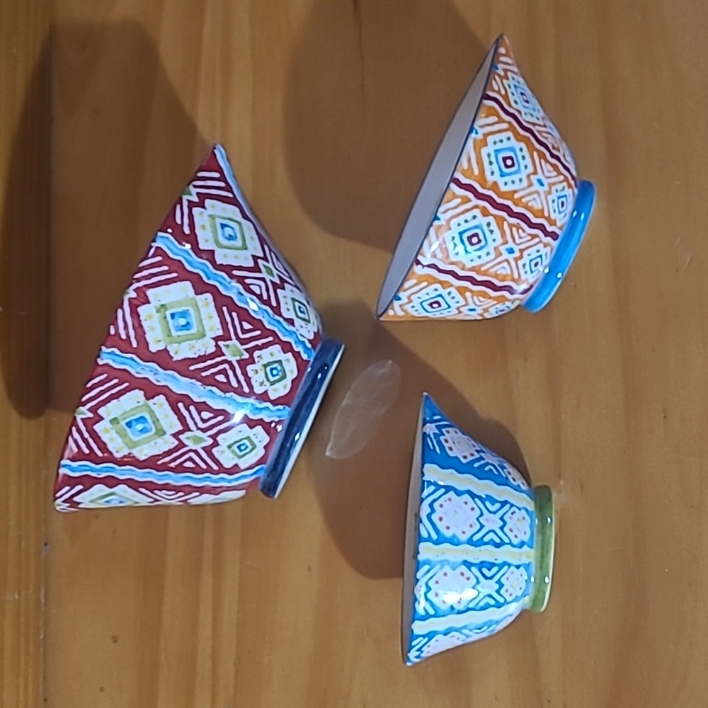 Hand Painted Ceramic Measuring Set - Picture 4 of 13